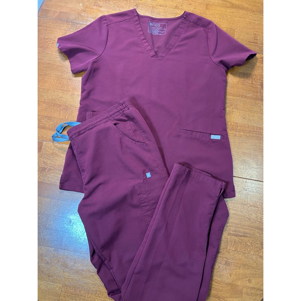 FIGS Scrub Set Women Medium Burgundy Technical Collection V-Neck Cargo Joggers